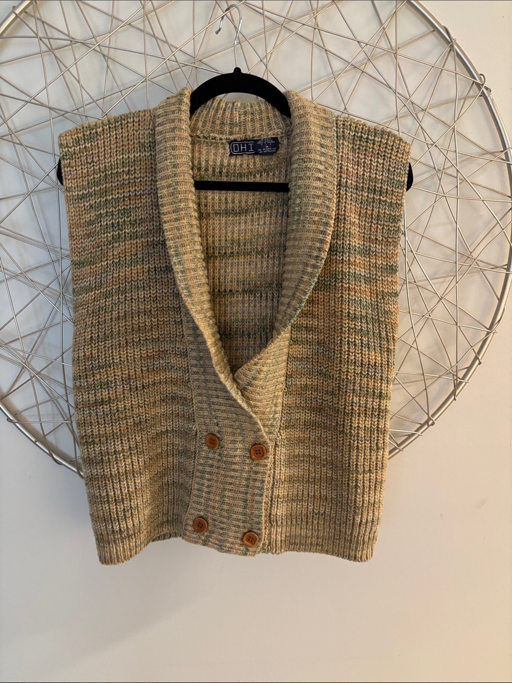 OHI Women's Sleeveless Shawl Collar Button-Front Knit Vest in Beige Multi